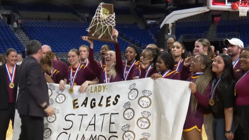 Waco Tribune-Herald sports reporter Michael Haag joined the show to get us up to speed on...