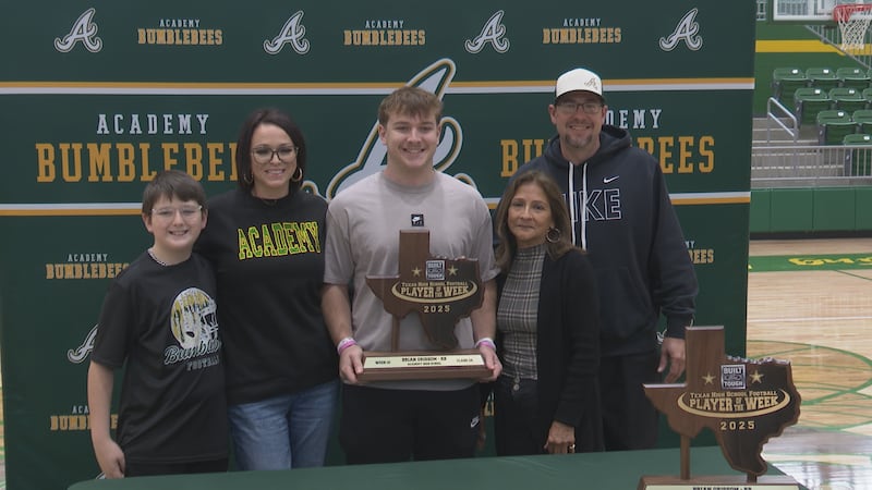 Grissom was award the player of the week award for his Week 10 performance against McGregor.