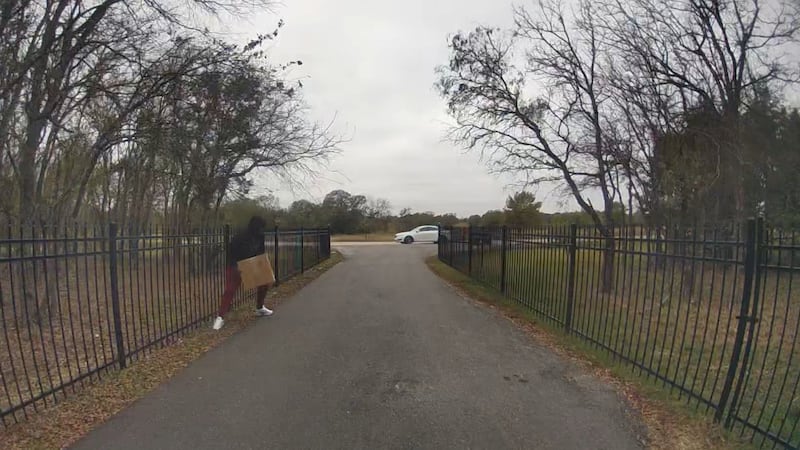 Package thief caught on camera stealing from Salado-area home